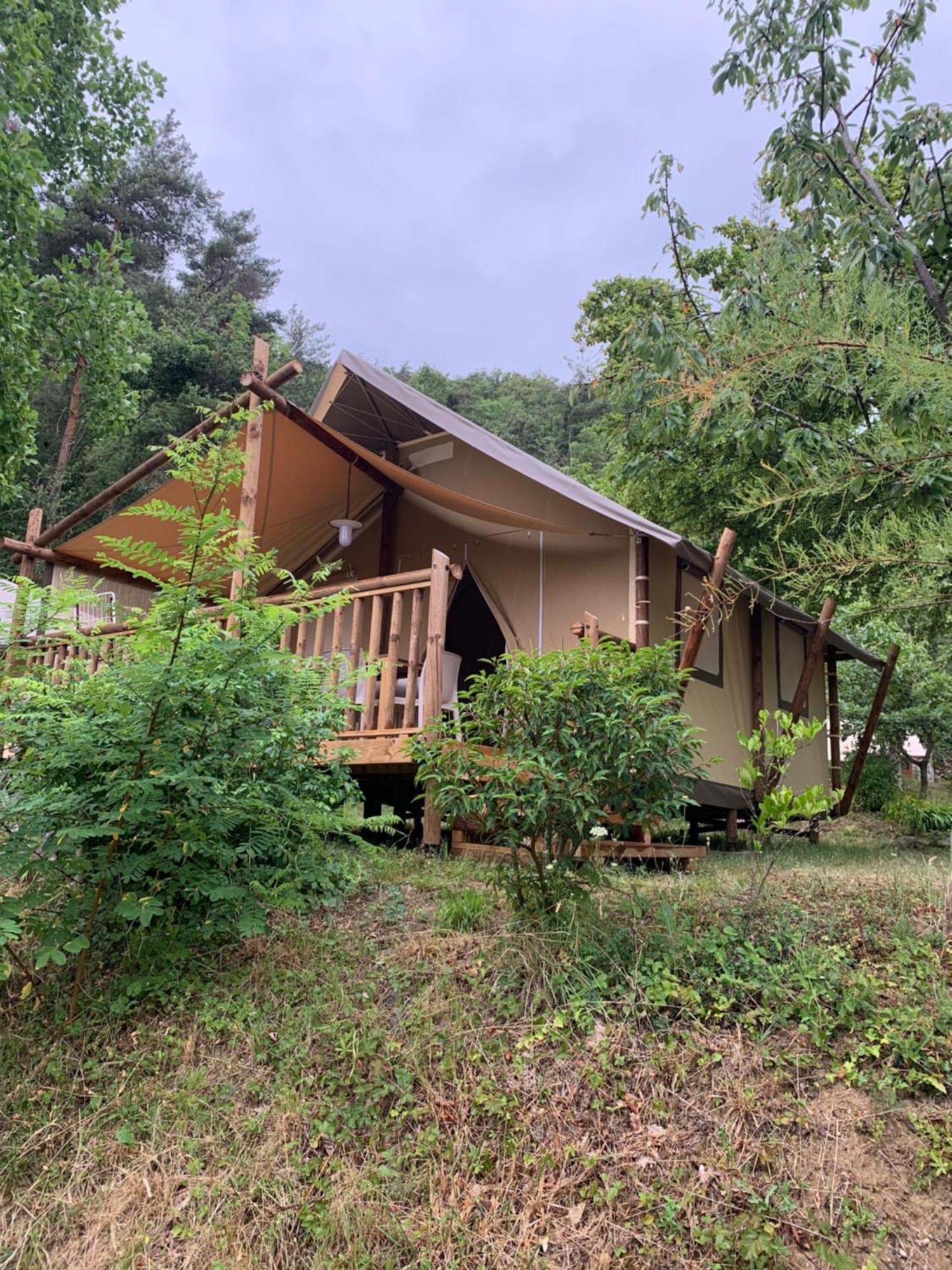 Vion  Camping Calme Et Nature Iserand מראה חיצוני תמונה