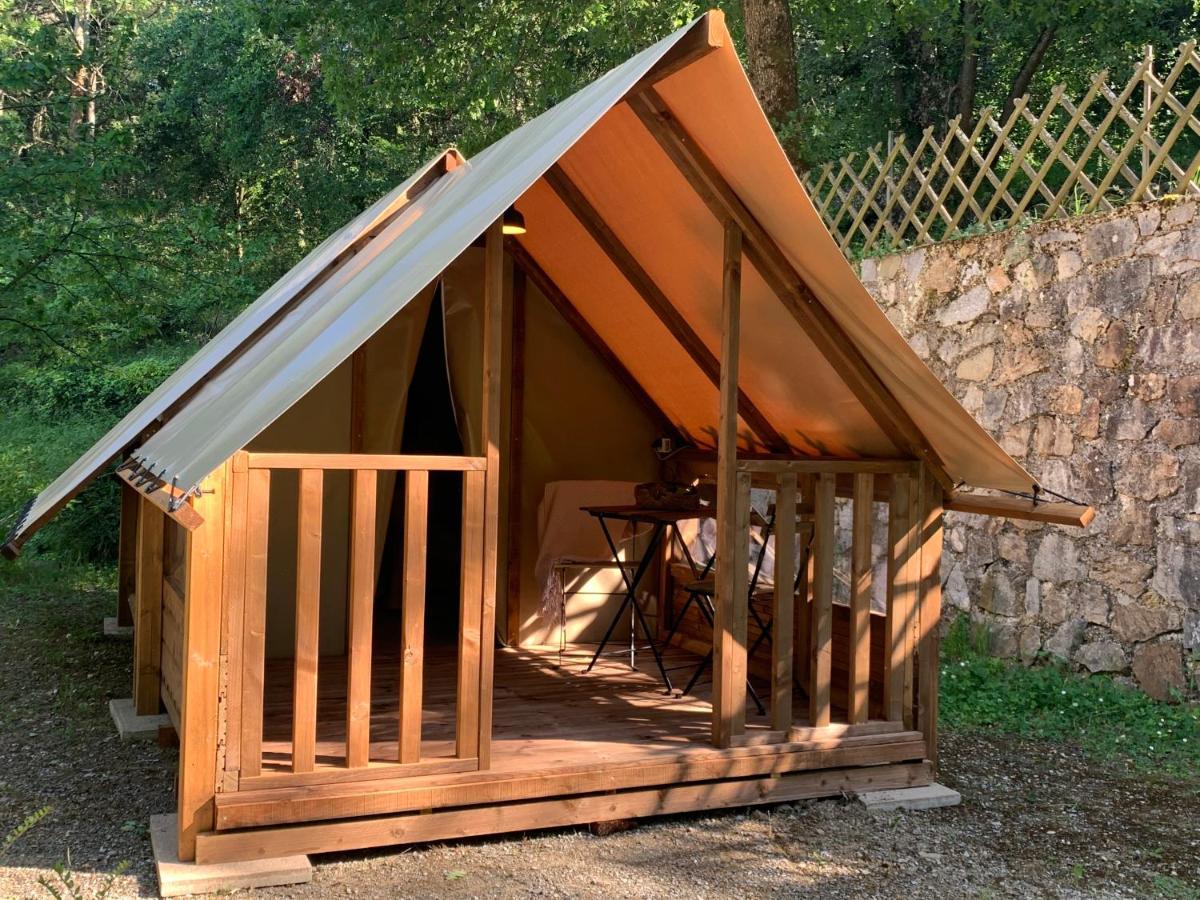 Vion  Camping Calme Et Nature Iserand מראה חיצוני תמונה